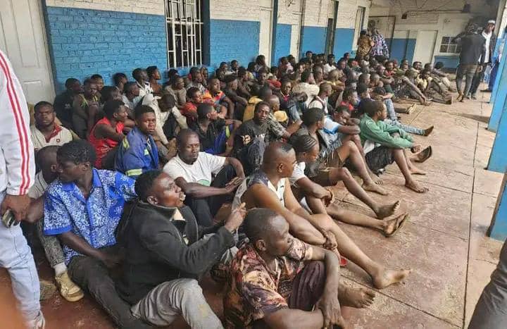 Opération Ndobo : plus de 300 jeunes interpellés dans un bouclage à Kasumbalesa et Lubumbashi