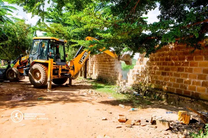 Haut-Katanga : Début de démolition des constructions illégales dans la concession de l'aéroport de Lubumbashi