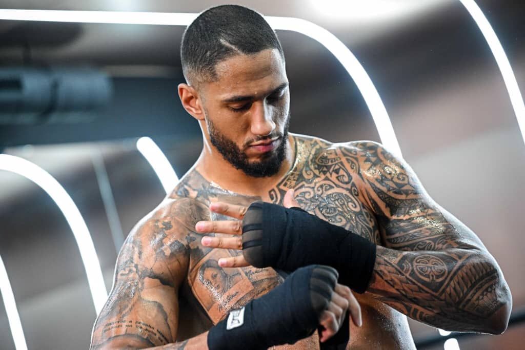 Boxe : « Je suis et je resterai français » Tony Yoka met fin aux rumeurs