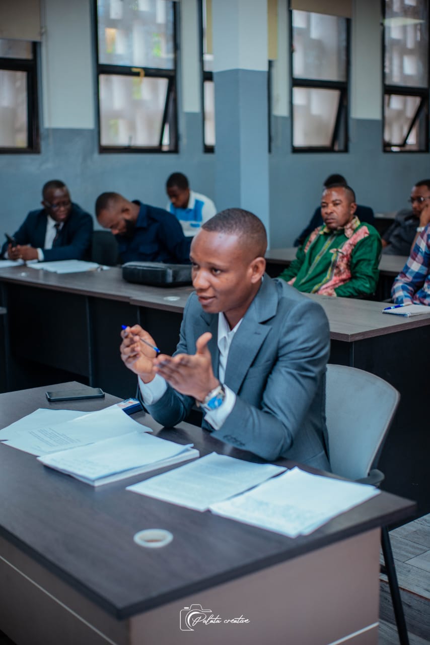 ESURSI/RDC : grande distinction pour Maître Aristide Ngonga Kombe après la défense de son mémoire de DES à l’Université de Kinshasa